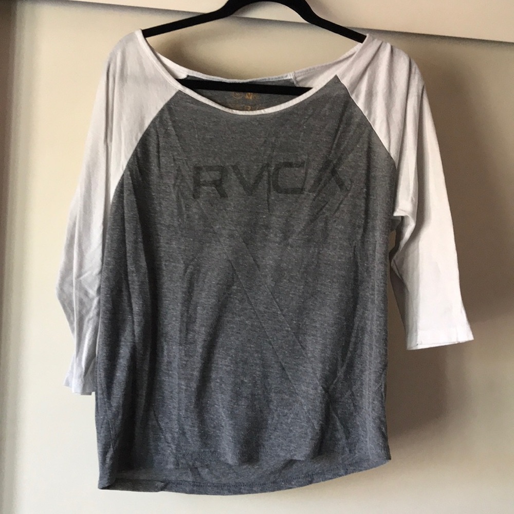 wide baseball tee